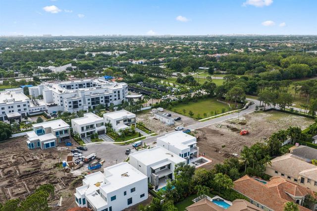 16733 Mosaic Place, Delray Beach, FL 33446