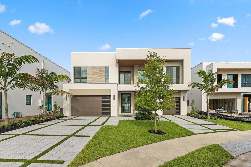 16733 Mosaic Place, Delray Beach, FL 33446