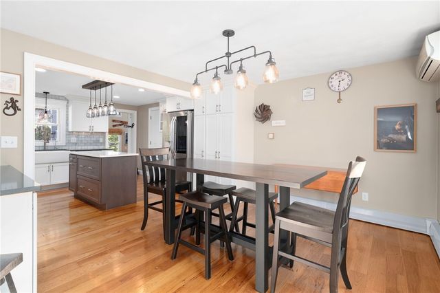 180 Boulder View Drive, Warwick, RI 02886