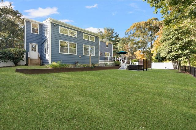 180 Boulder View Drive, Warwick, RI 02886