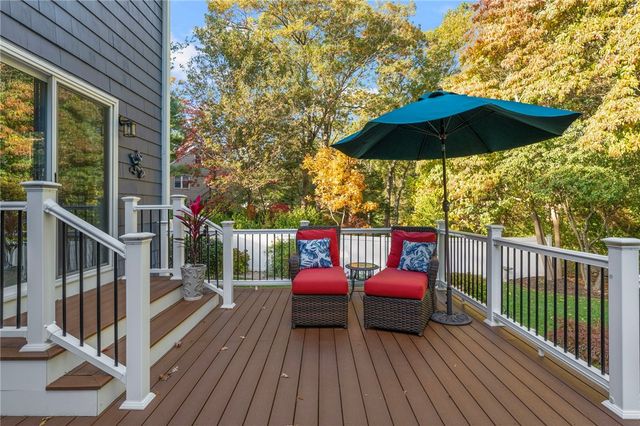 180 Boulder View Drive, Warwick, RI 02886