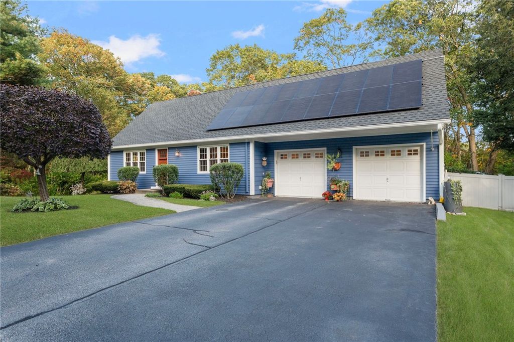 180 Boulder View Drive, Warwick, RI 02886