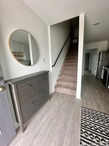 7160 ELM CV, San Antonio, TX 78244