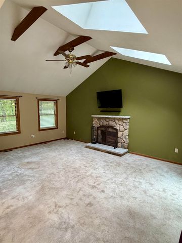16 Windsor Drive, Merrimack, NH 03054