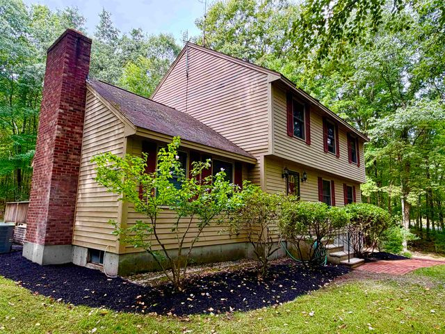 16 Windsor Drive, Merrimack, NH 03054