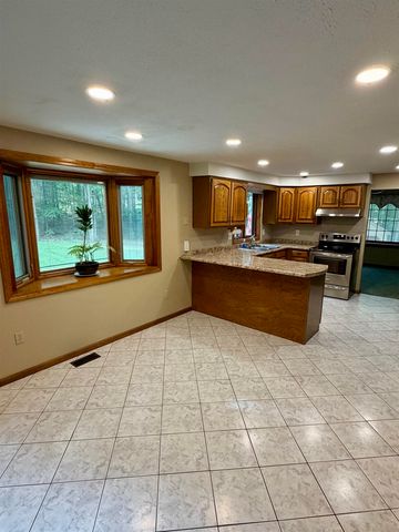 16 Windsor Drive, Merrimack, NH 03054