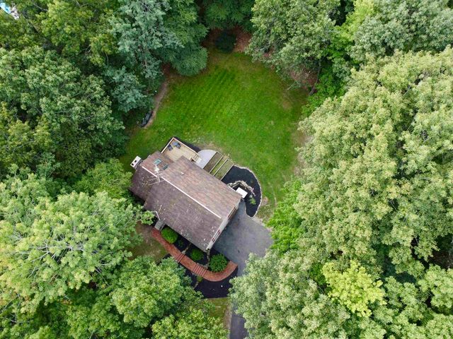 16 Windsor Drive, Merrimack, NH 03054