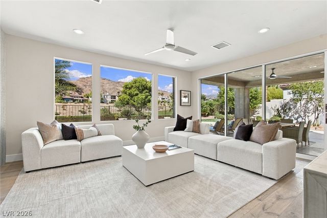 2837 Turtle Head Peak Drive, Las Vegas, NV 89135