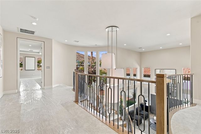 2837 Turtle Head Peak Drive, Las Vegas, NV 89135