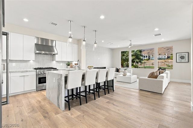 2837 Turtle Head Peak Drive, Las Vegas, NV 89135