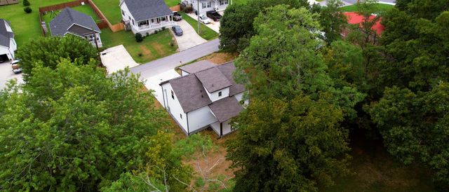 212 Hayes St, Smithville, TN 37166