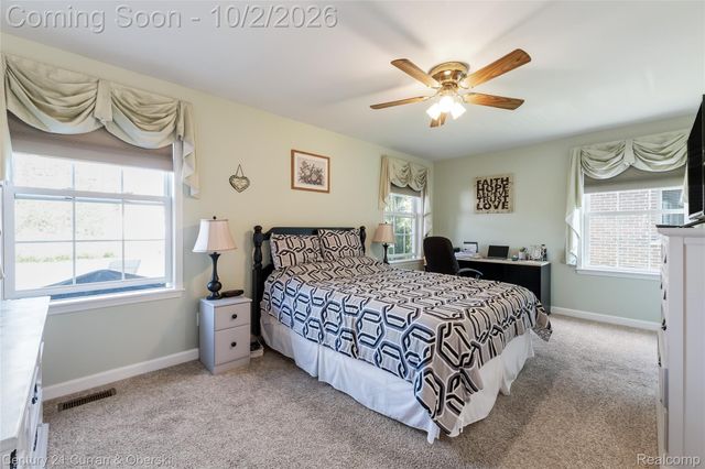 1438 Hawthorne Road, Grosse Pointe Woods, MI 48236