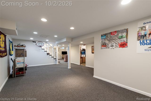 1438 Hawthorne Road, Grosse Pointe Woods, MI 48236