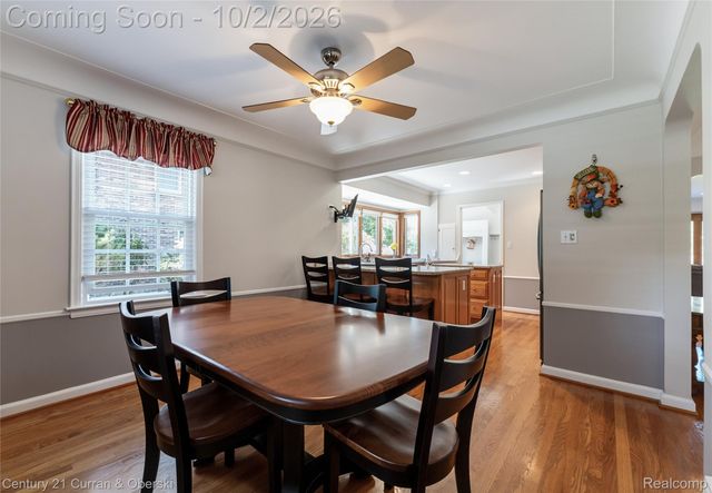 1438 Hawthorne Road, Grosse Pointe Woods, MI 48236