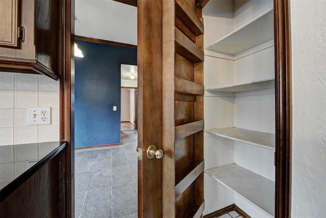 3909 Brunswick Lane, Norman, OK 73072