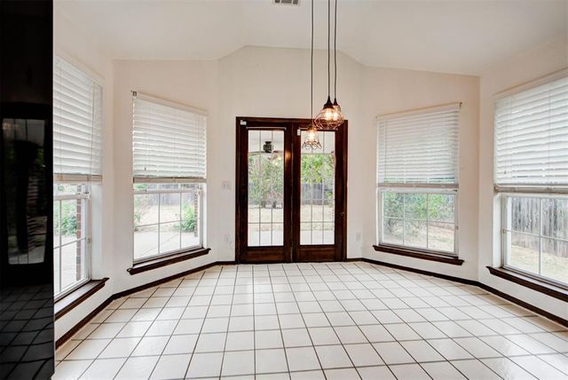3909 Brunswick Lane, Norman, OK 73072