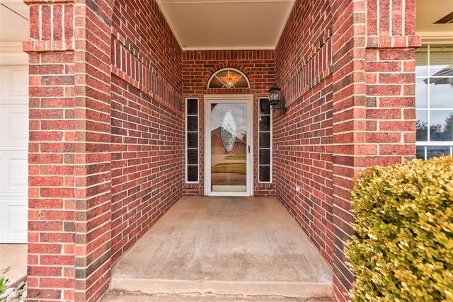 3909 Brunswick Lane, Norman, OK 73072