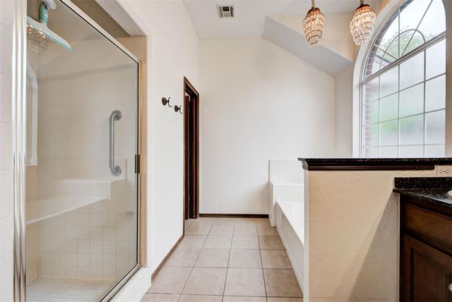 3909 Brunswick Lane, Norman, OK 73072