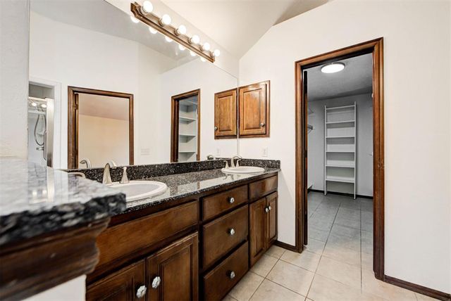 3909 Brunswick Lane, Norman, OK 73072