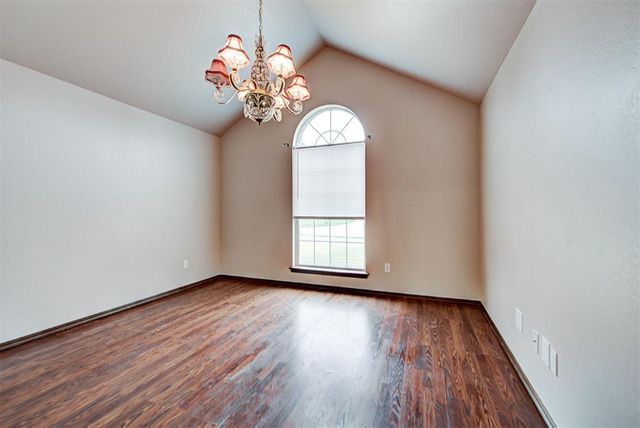 3909 Brunswick Lane, Norman, OK 73072