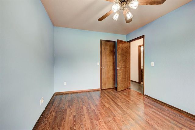 3909 Brunswick Lane, Norman, OK 73072