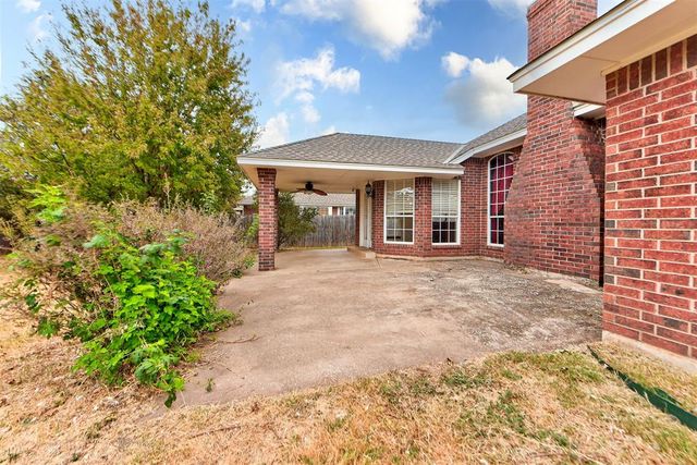 3909 Brunswick Lane, Norman, OK 73072