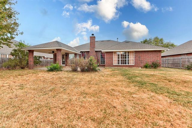 3909 Brunswick Lane, Norman, OK 73072