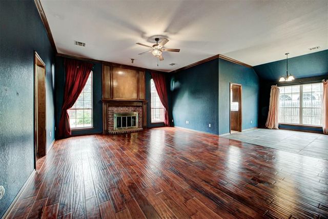 3909 Brunswick Lane, Norman, OK 73072