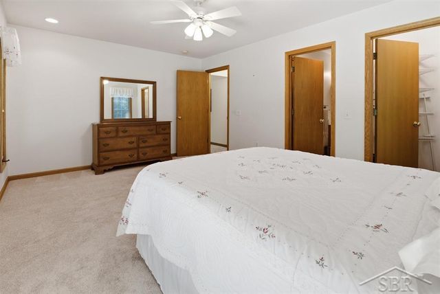 1608 S Tomei Drive, Midland, MI 48640