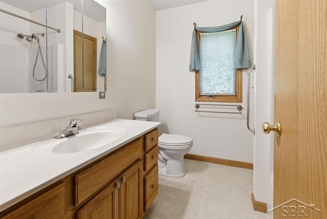 1608 S Tomei Drive, Midland, MI 48640