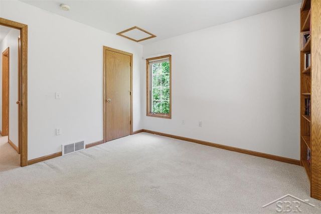 1608 S Tomei Drive, Midland, MI 48640