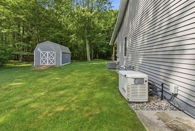 1608 S Tomei Drive, Midland, MI 48640