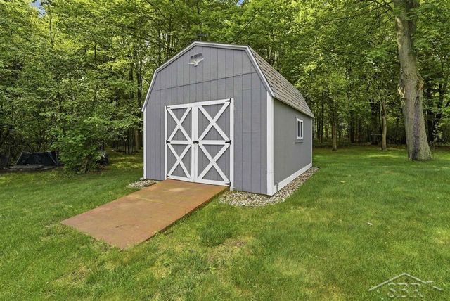 1608 S Tomei Drive, Midland, MI 48640
