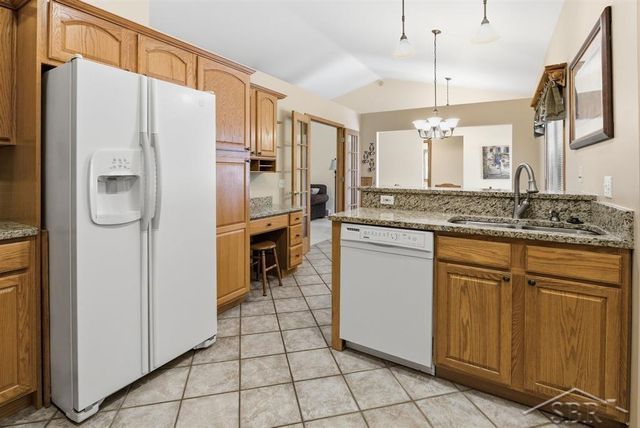 1608 S Tomei Drive, Midland, MI 48640