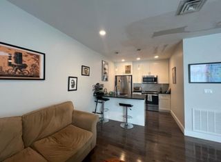 434 Mcgrath Highway 204, Somerville, MA 02143