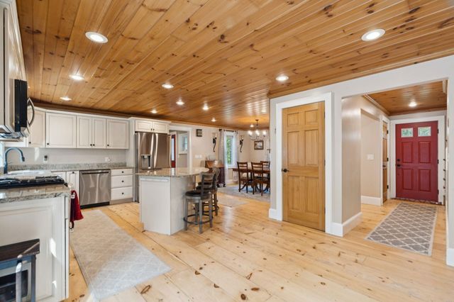 137 Woodland Heights, Grantham, NH 03753