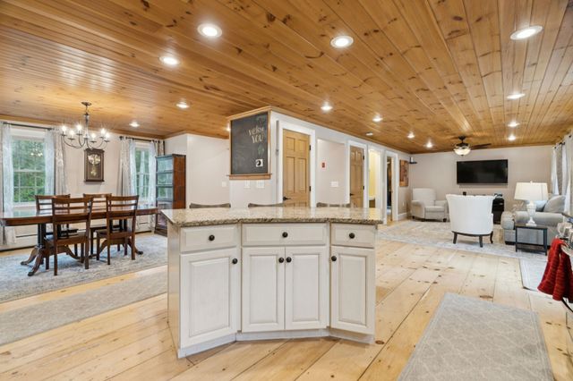 137 Woodland Heights, Grantham, NH 03753