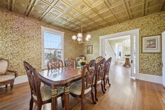 305 Davis Street N, Sulphur Springs, TX 75482