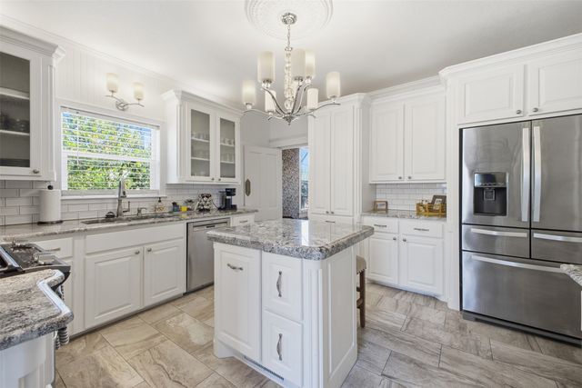 305 Davis Street N, Sulphur Springs, TX 75482