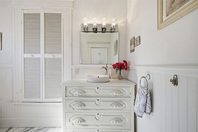 305 Davis Street N, Sulphur Springs, TX 75482