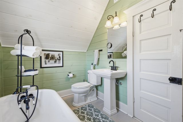 305 Davis Street N, Sulphur Springs, TX 75482