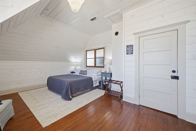 305 Davis Street N, Sulphur Springs, TX 75482