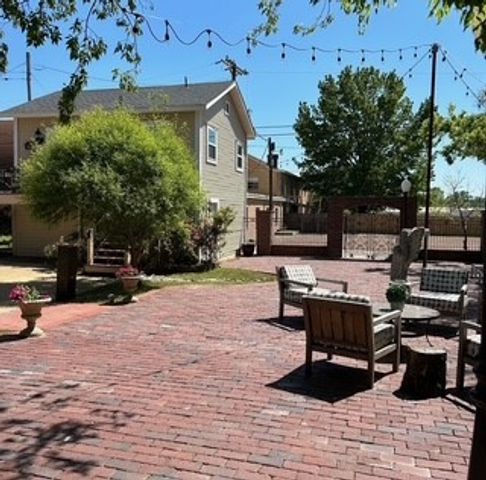 305 Davis Street N, Sulphur Springs, TX 75482