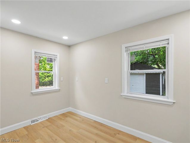 617 E 118th Street, Cleveland, OH 44108