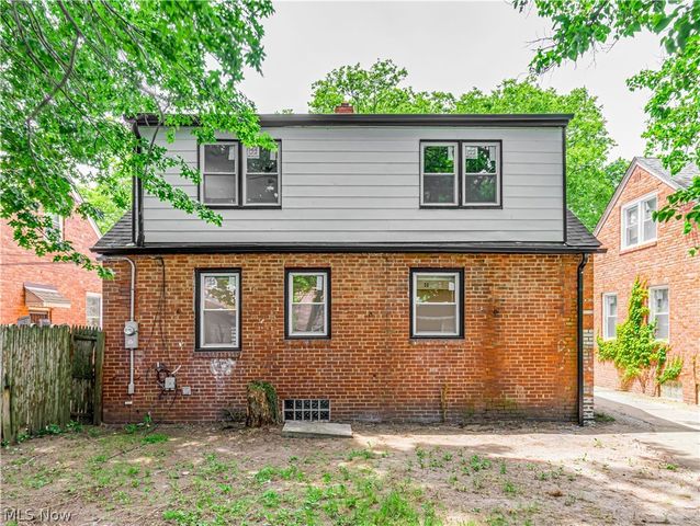 617 E 118th Street, Cleveland, OH 44108