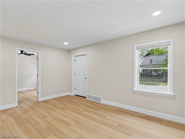 617 E 118th Street, Cleveland, OH 44108