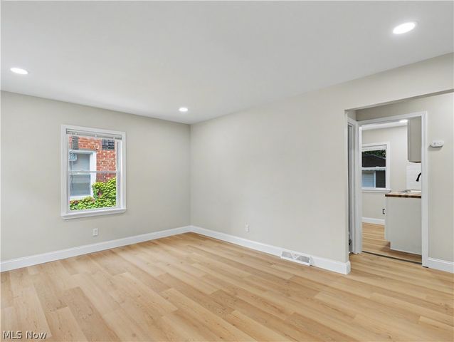 617 E 118th Street, Cleveland, OH 44108