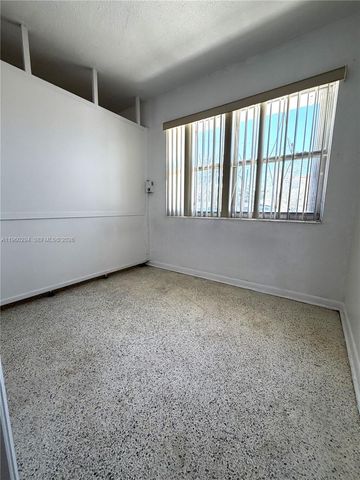 695 NW 44th Ave 2, Miami, FL 33126