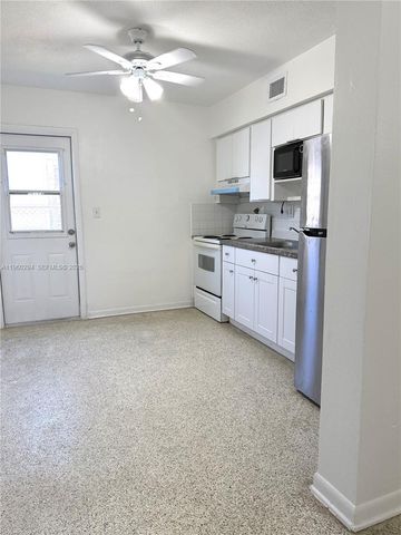 695 NW 44th Ave 2, Miami, FL 33126