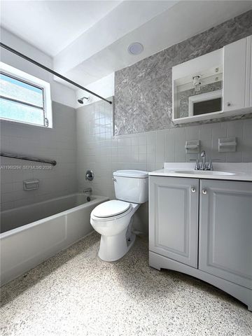 695 NW 44th Ave 2, Miami, FL 33126